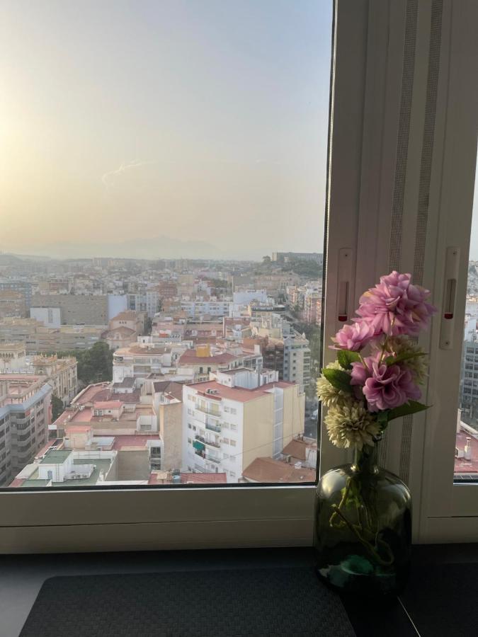 Sky Views Studio In City Centre Αλικάντε Εξωτερικό φωτογραφία