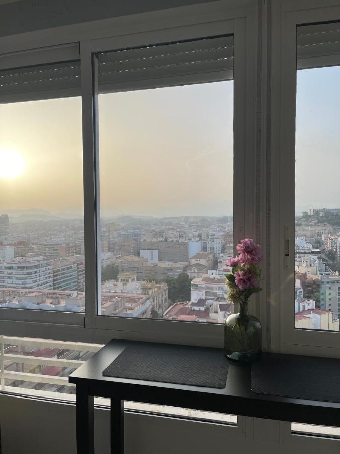 Sky Views Studio In City Centre Αλικάντε Εξωτερικό φωτογραφία